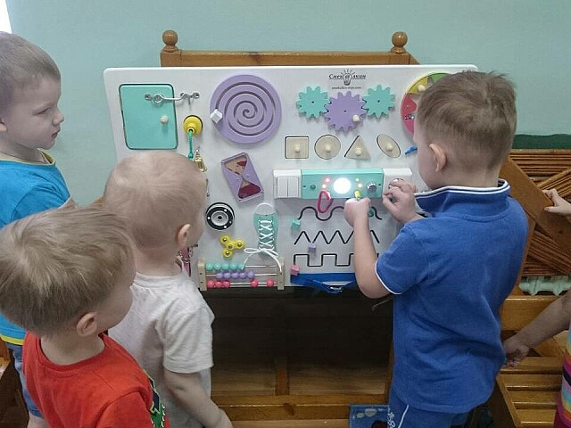 бизиборд в детский сад, смекалкин, бизиборд отзывы